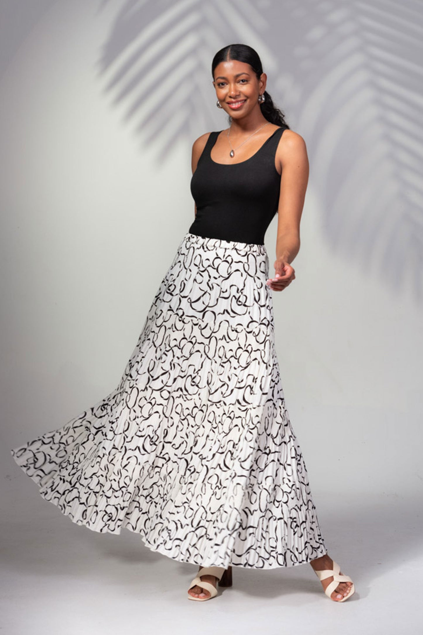 Alison Sheri Abstract Print Woven Skirt Black/White A45230