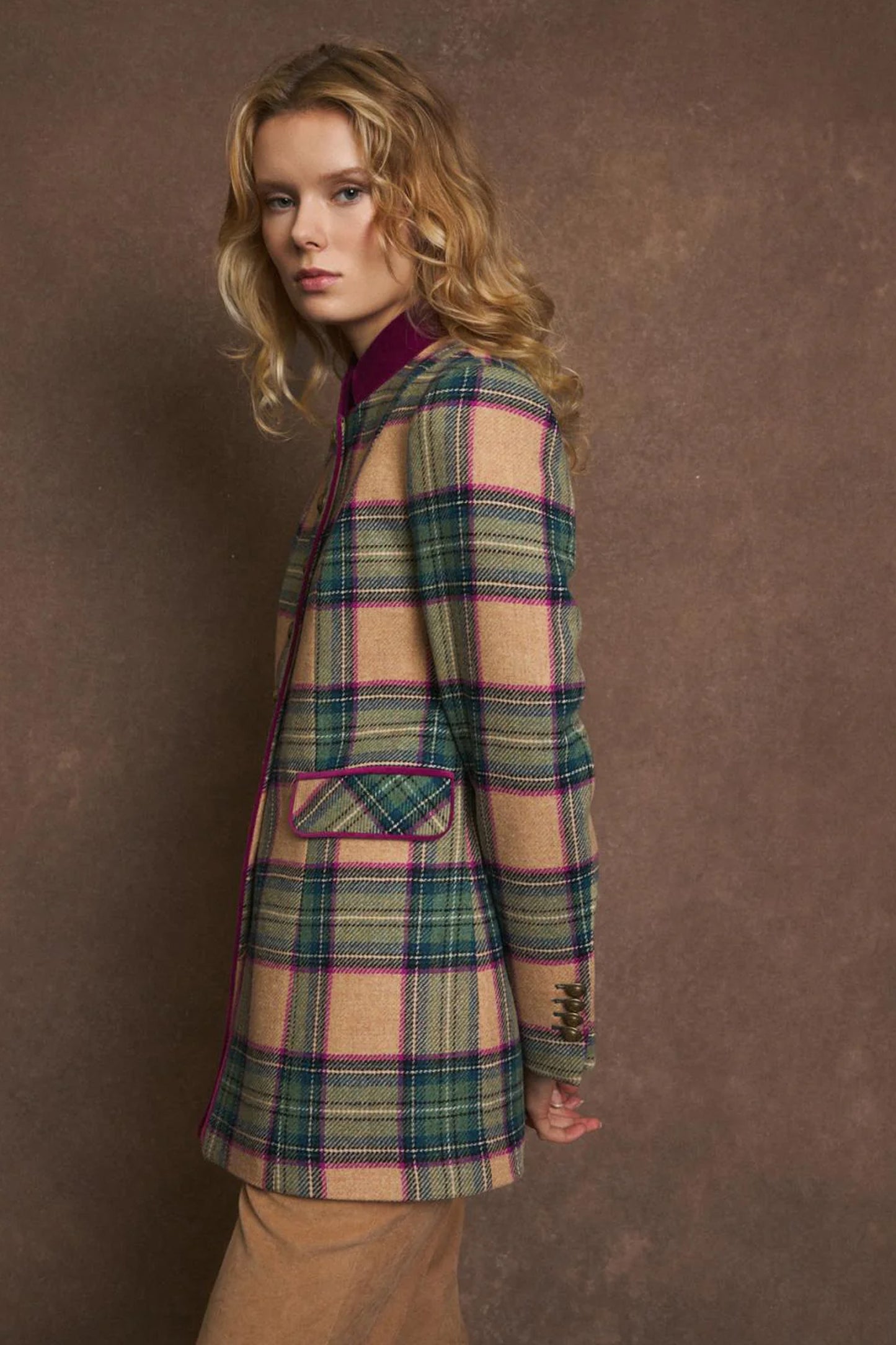 Bariloche Plaid Print Blazer Camel Esuri