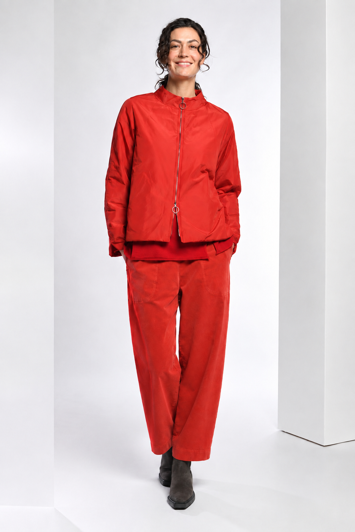 Vetono Pocket Tapered Leg Trousers Rich Red 9654-043-518
