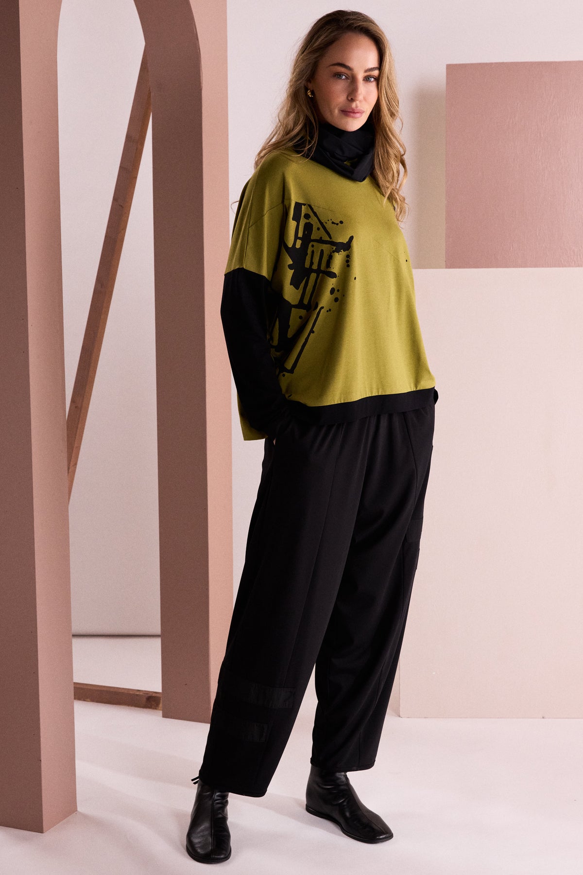 Naya Pull Up Trouser With Layed On Bands Black NAW26246-09