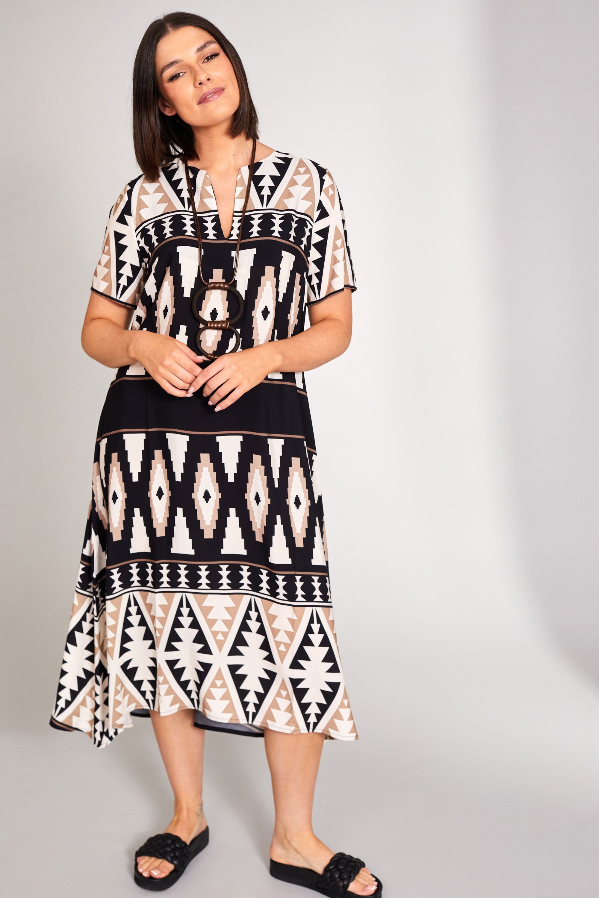 Peruzzi Aztec Dress Black/Multi S24112 – Bentleys Banchory