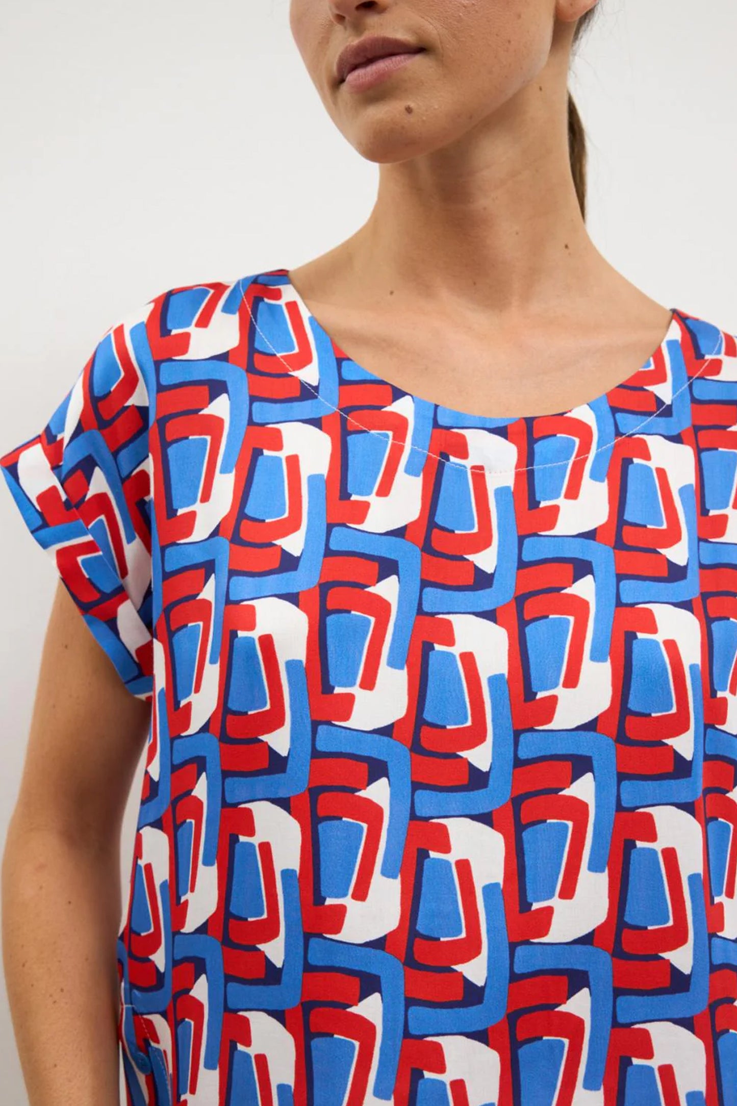Bariloche Abstract Print Trevejo Top Blue/Red Trevejo