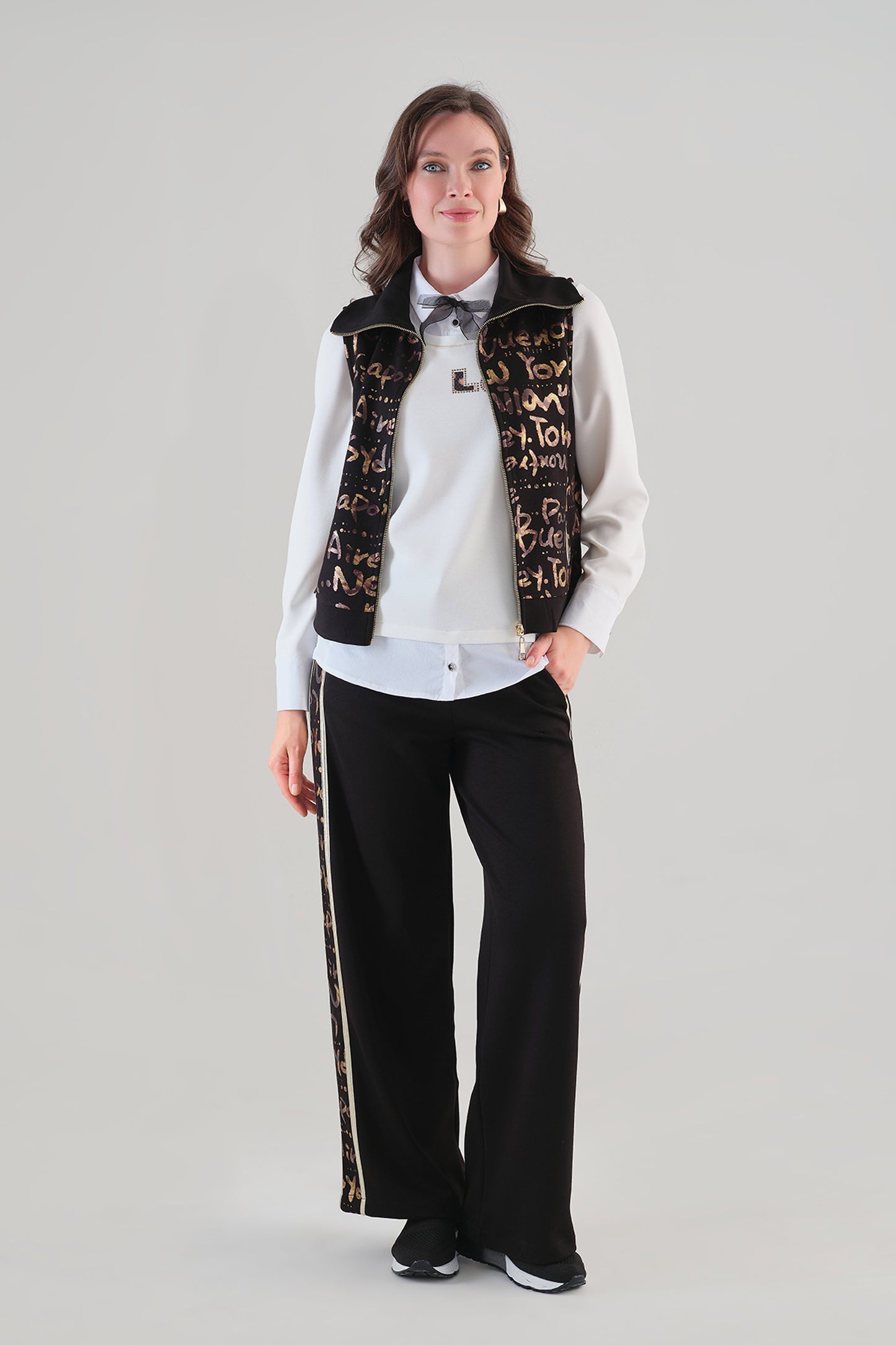 Tricotto Graphiti Print Gilet Black 96034