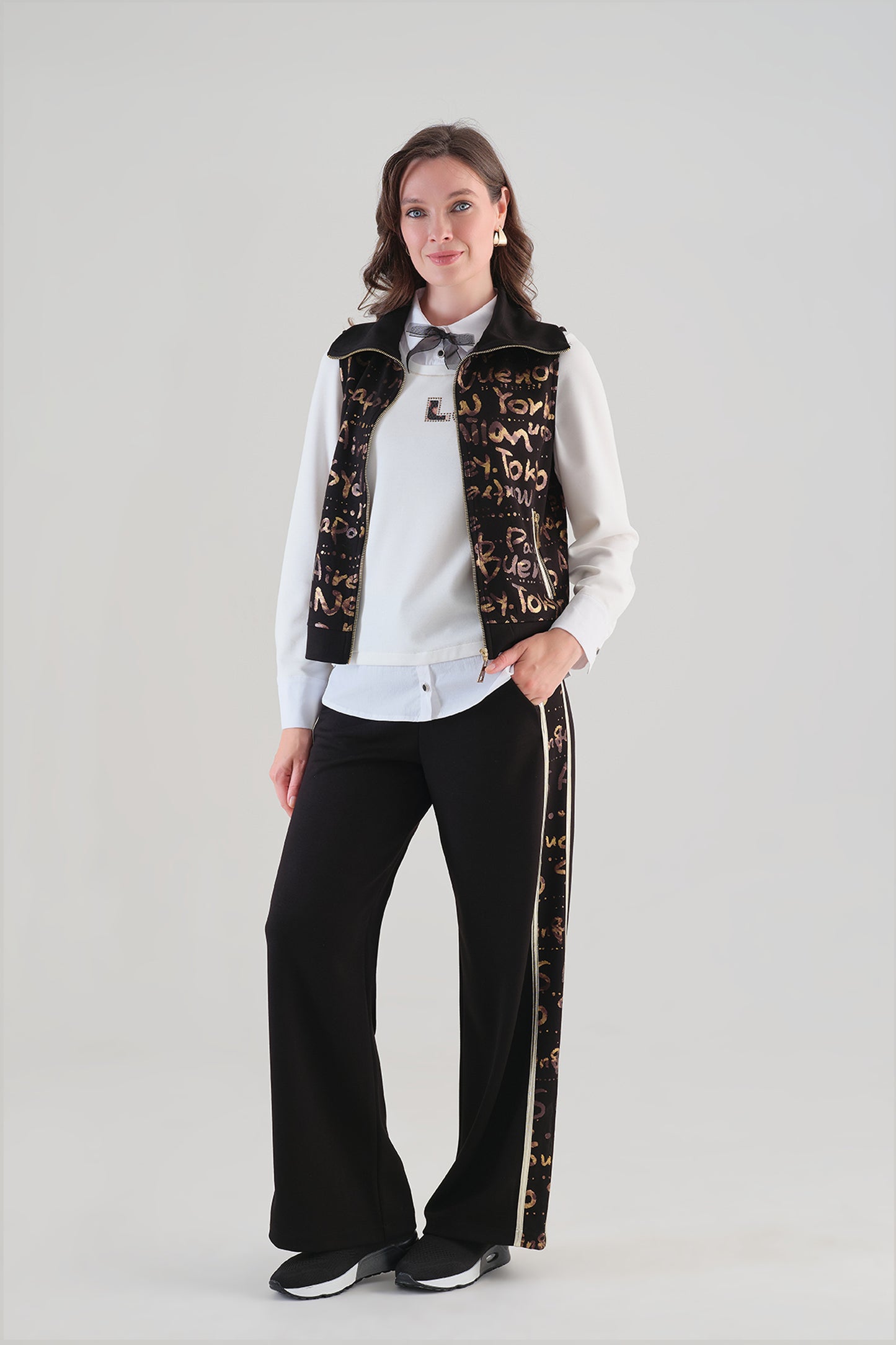 Tricotto Graphiti Print Gilet Black 96034